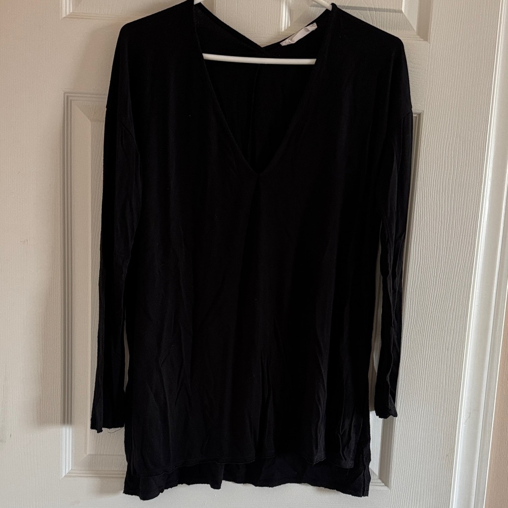 Chic Black V-Neck Long Sleeve Women's Top